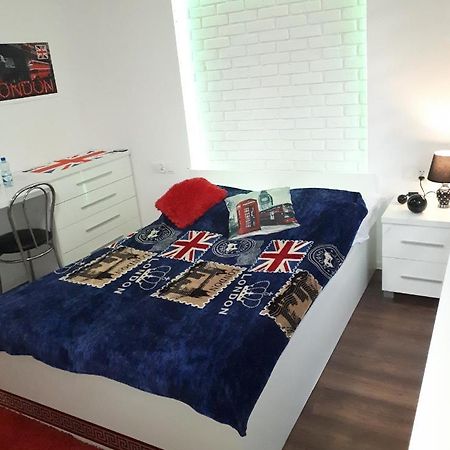 Apartament Centrum Panoramiczna Big Ben Z Balkonem-- Klimatyzacja-- Келце Екстериор снимка