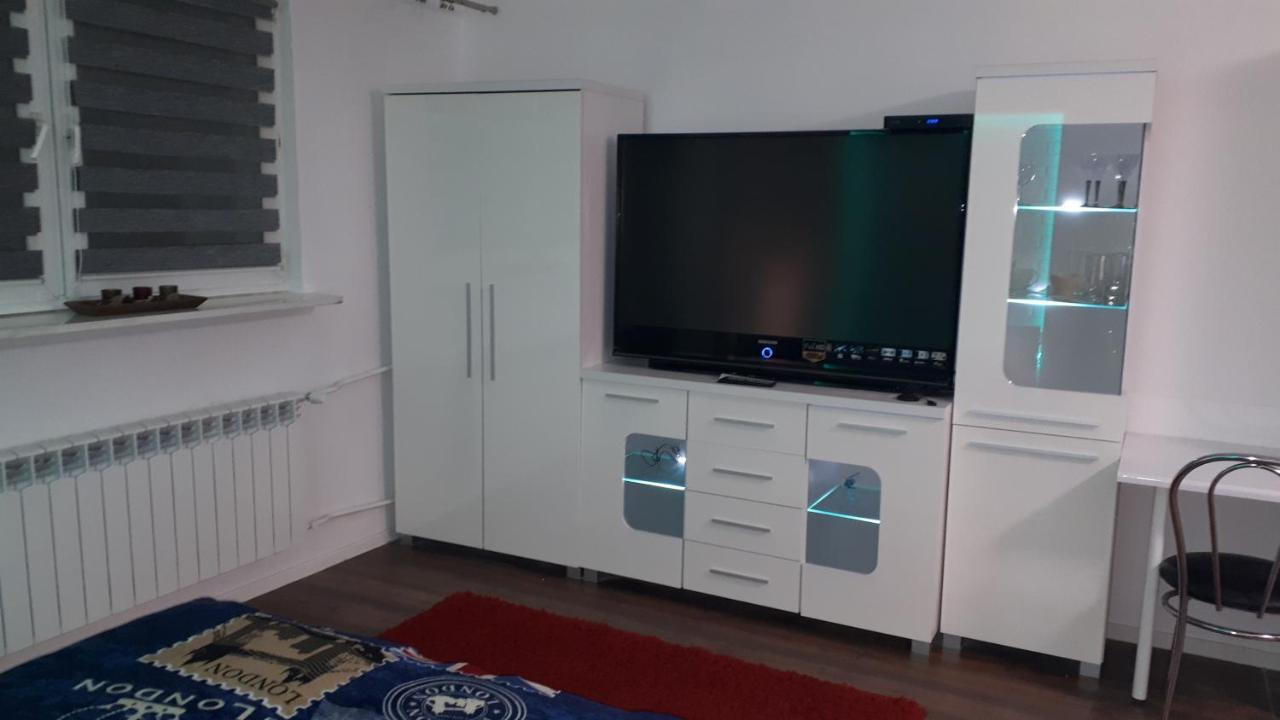 Apartament Centrum Panoramiczna Big Ben Z Balkonem-- Klimatyzacja-- Келце Екстериор снимка
