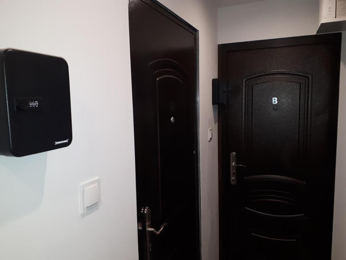 Apartament Centrum Panoramiczna Big Ben Z Balkonem-- Klimatyzacja-- Келце Екстериор снимка