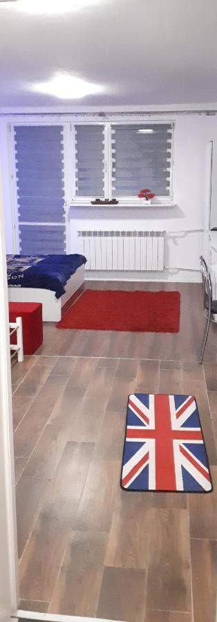 Apartament Centrum Panoramiczna Big Ben Z Balkonem-- Klimatyzacja-- Келце Екстериор снимка