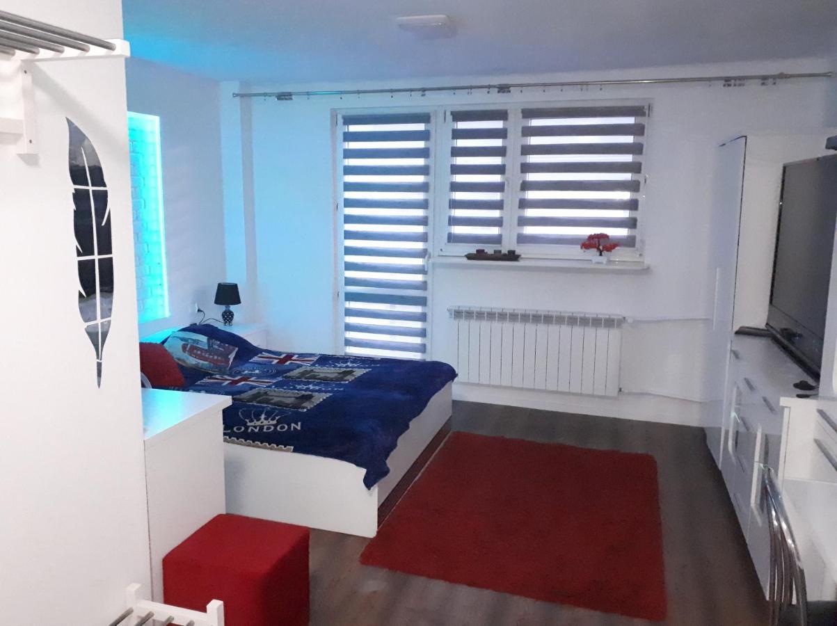 Apartament Centrum Panoramiczna Big Ben Z Balkonem-- Klimatyzacja-- Келце Екстериор снимка